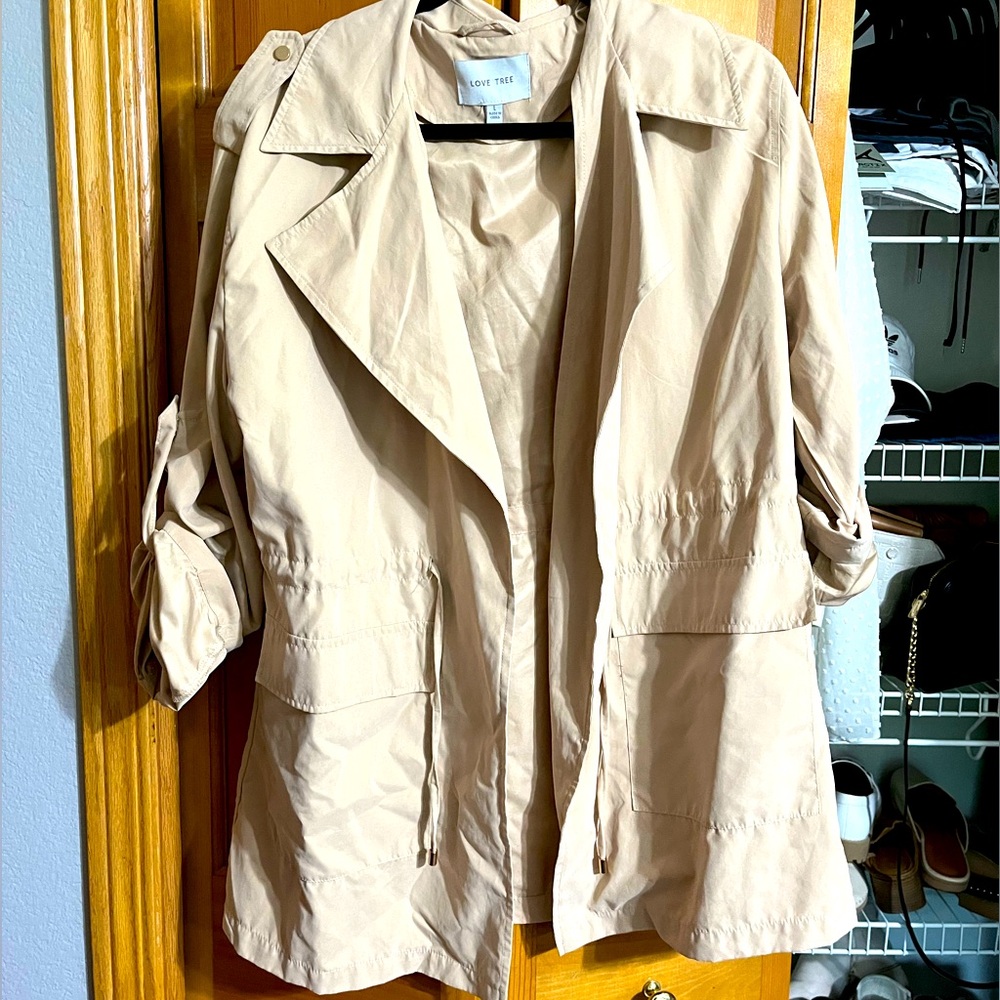 Women’s Relaxed Fit Tan Jacket